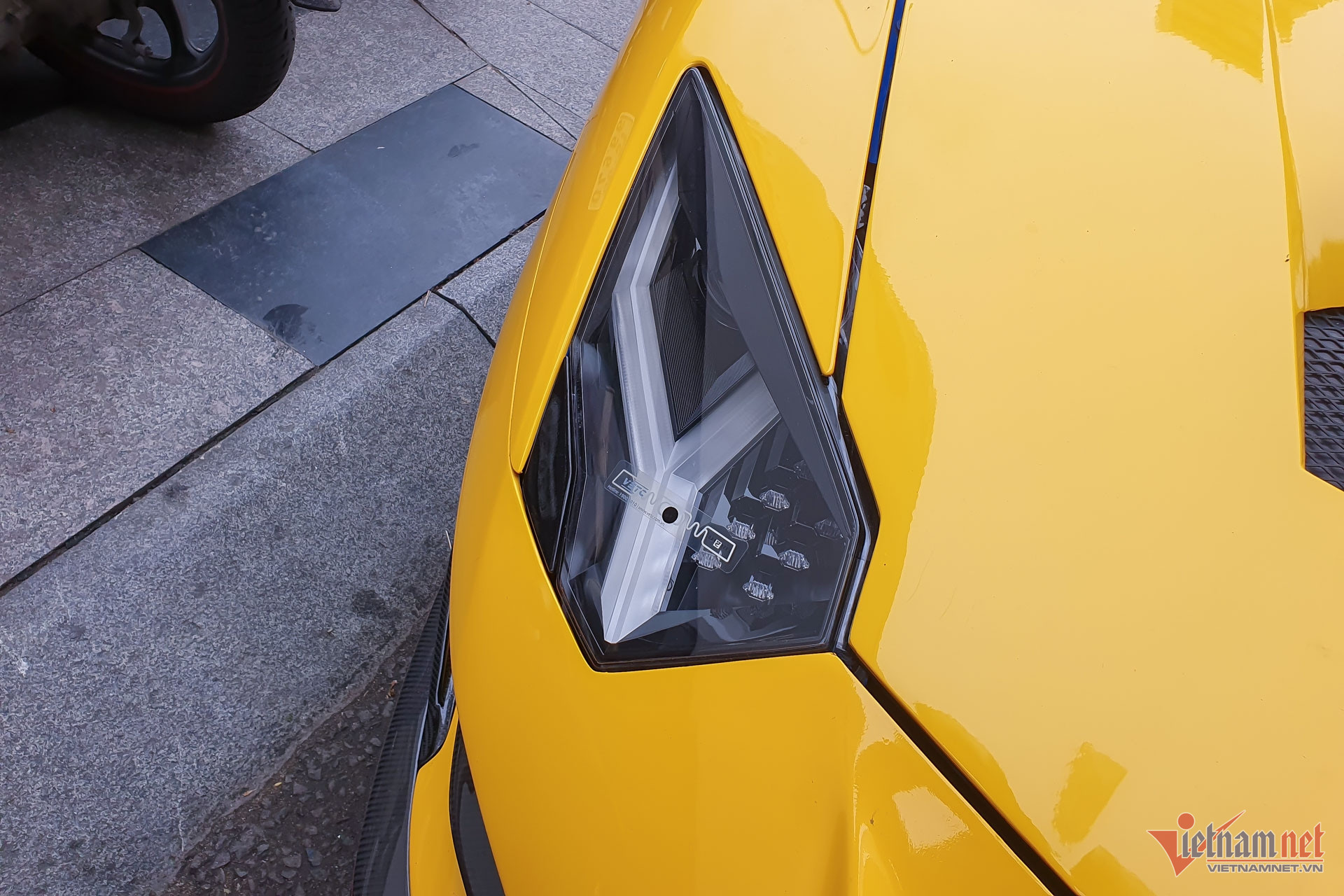 W-Lamborghini Aventador SVJ Vietnamnet 9.jpg