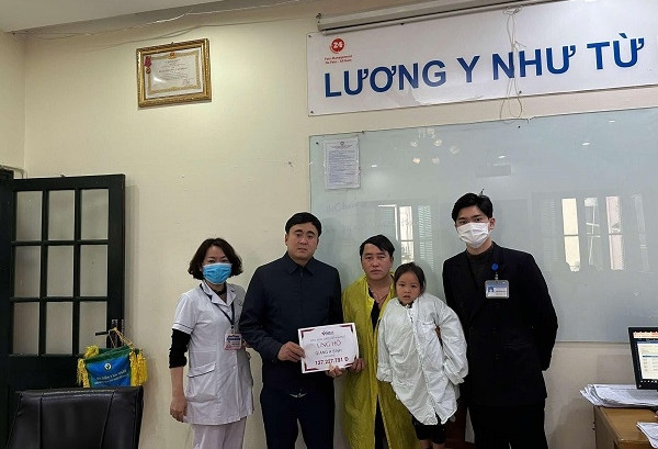 Bé Giàng Thị Sính ở Hà Giang được ủng hộ hơn 127 triệu đồng