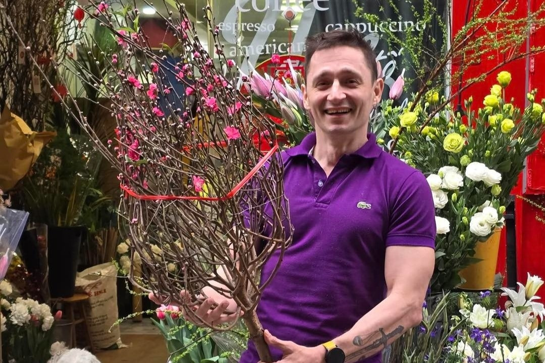 Chàng rể người Rumani 20 năm ăn Tết Việt, tiếc nuối không khí Tết xưa