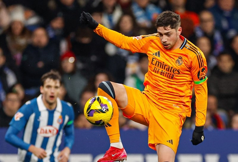 Dàn sao phung phí cơ hội, Real Madrid thua sốc