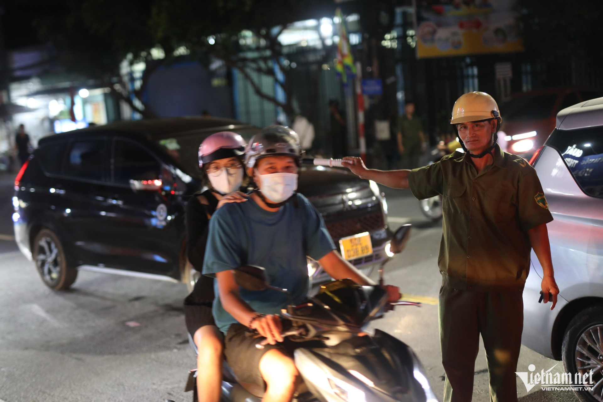 W-125A0825 (1) (1).jpg