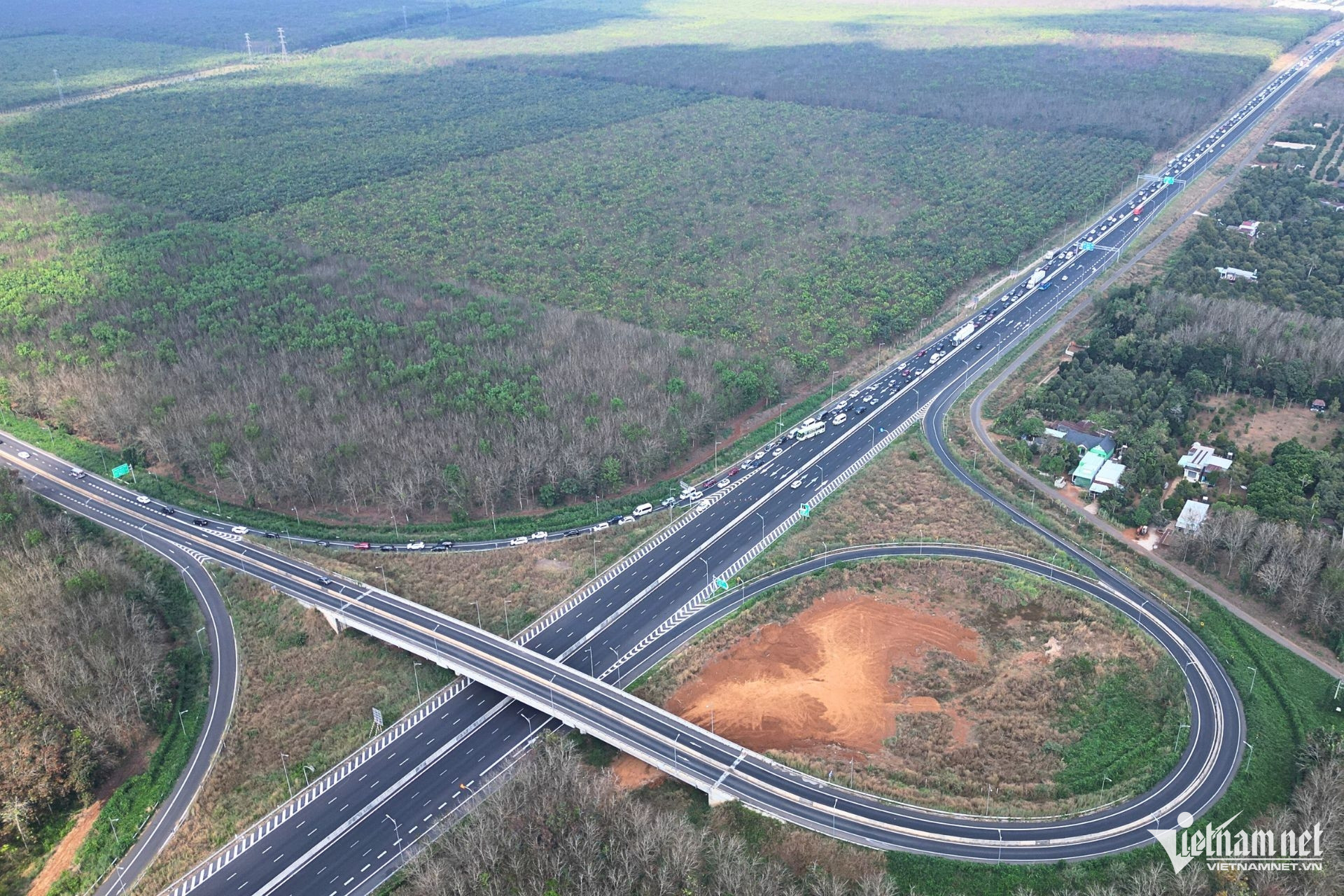 W-cao toc phan thiet dau giay10.jpg