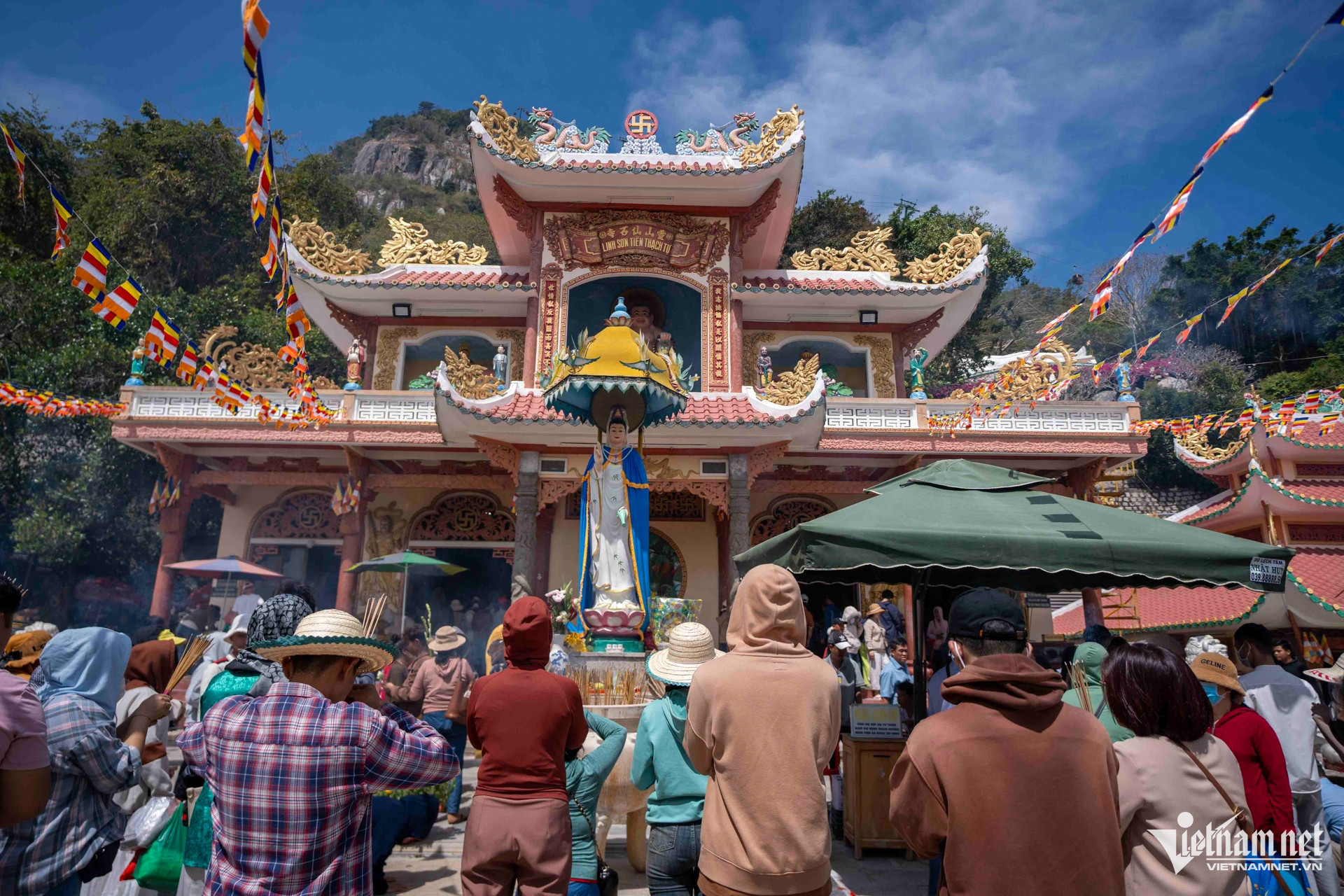 W-le hoi tet 2025 3.jpg