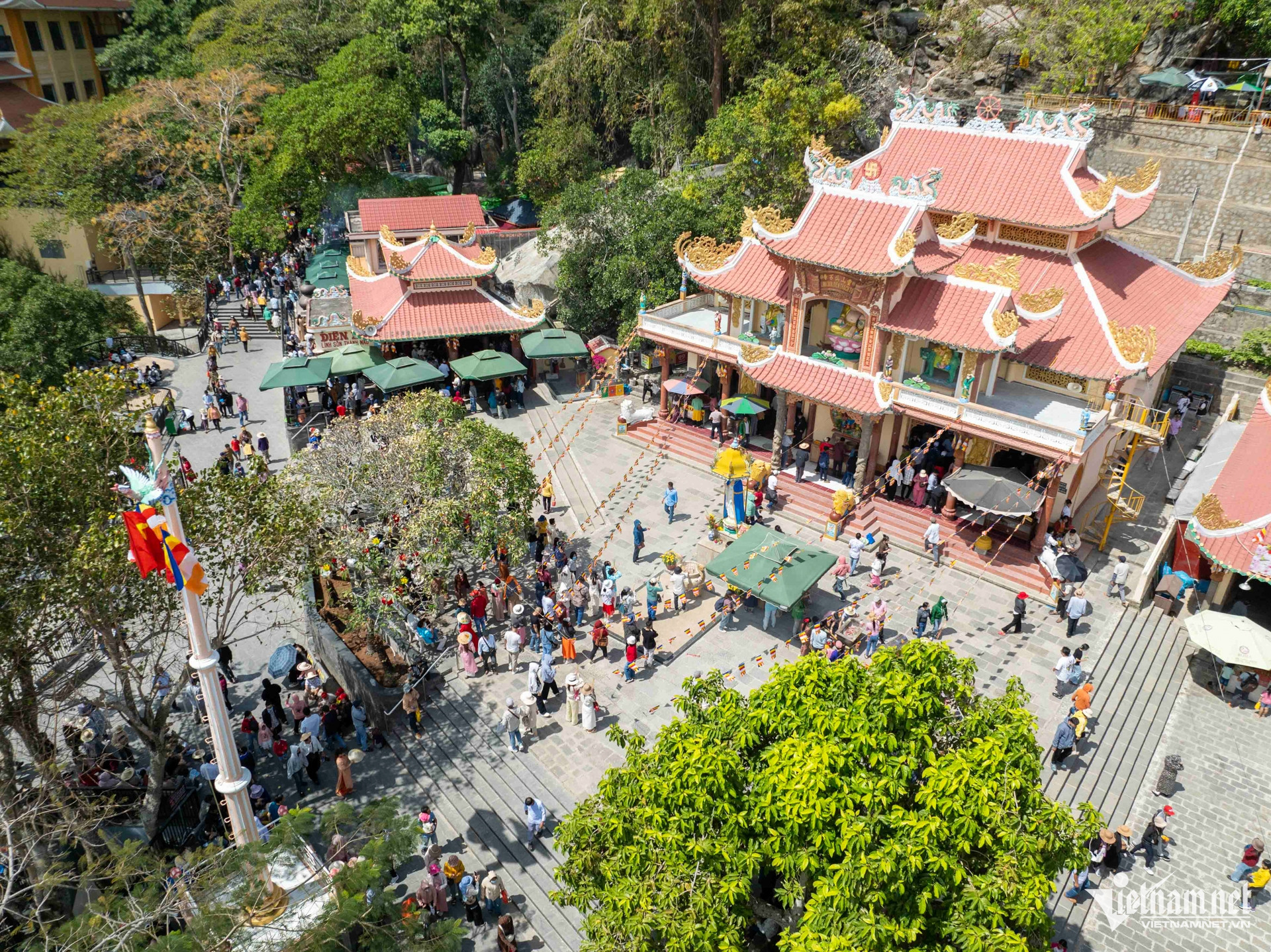 W-le hoi tet 2025 8.jpg