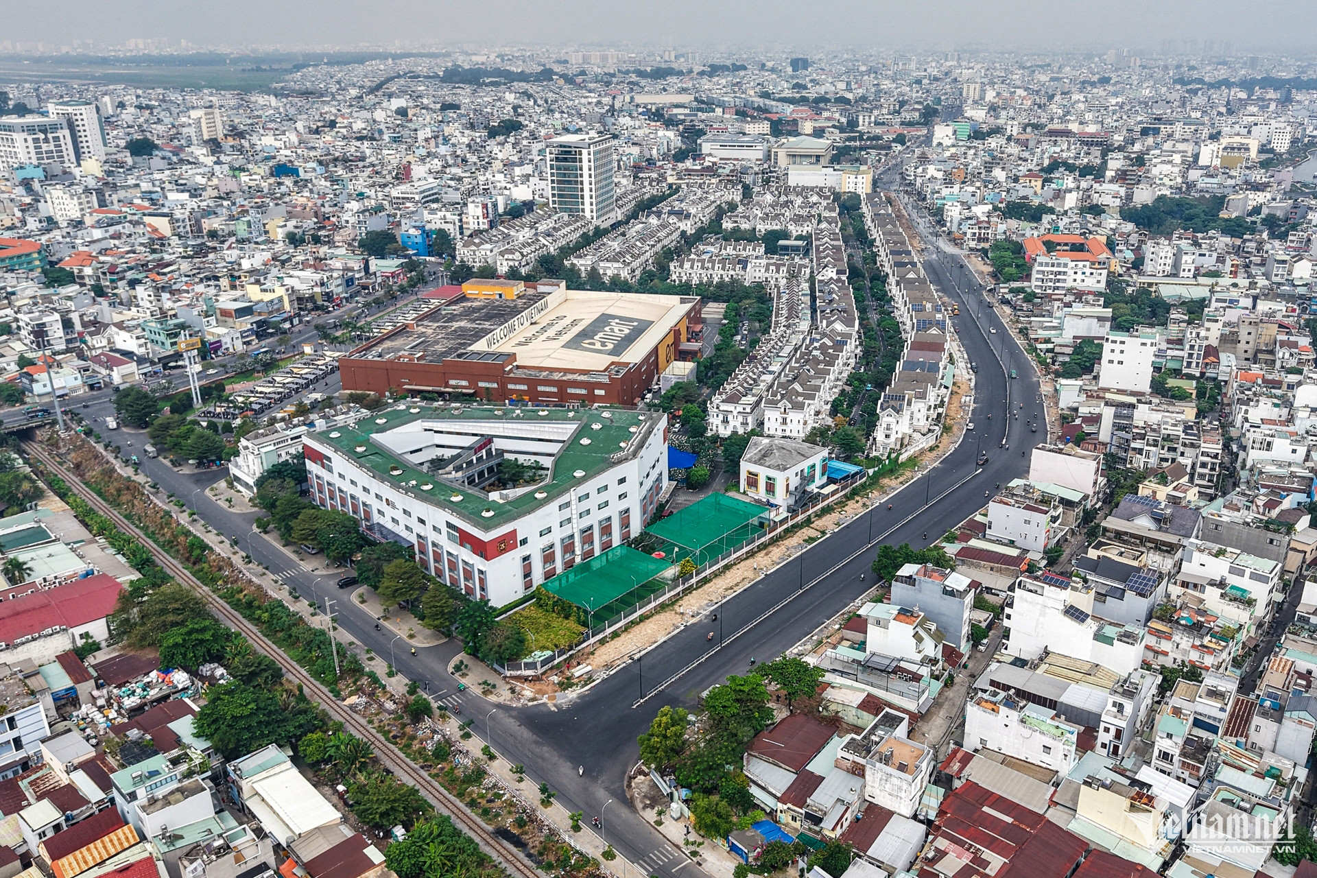 duong quang ham nguyen hue 2 33979.jpg
