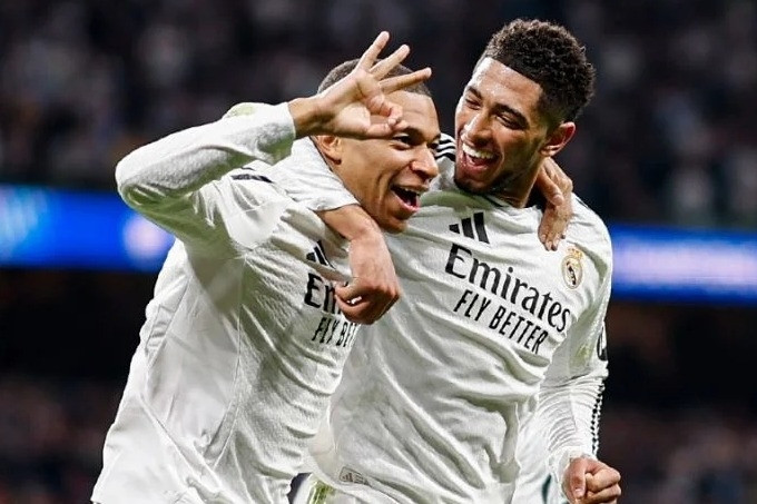 HLV Ancelotti tuyên bố lớn về Mbappe, Ronaldo chưa chắc vui