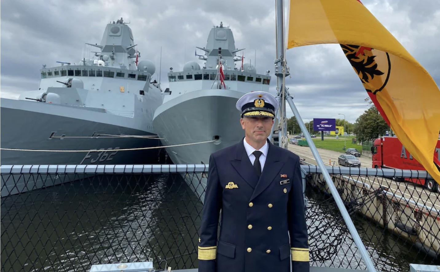 chuẩn đô đốc -ảnh Alamy