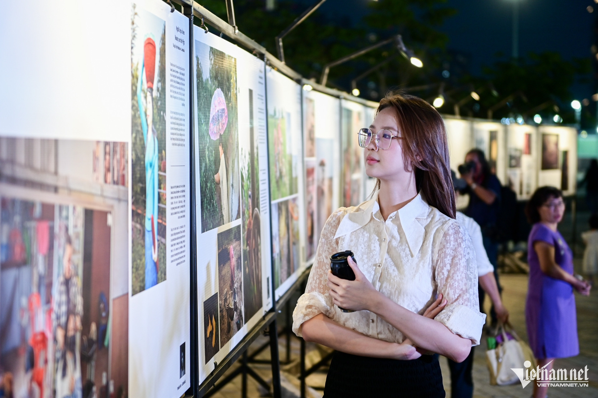 W-triển lãm   nguyễn huế 5.jpg