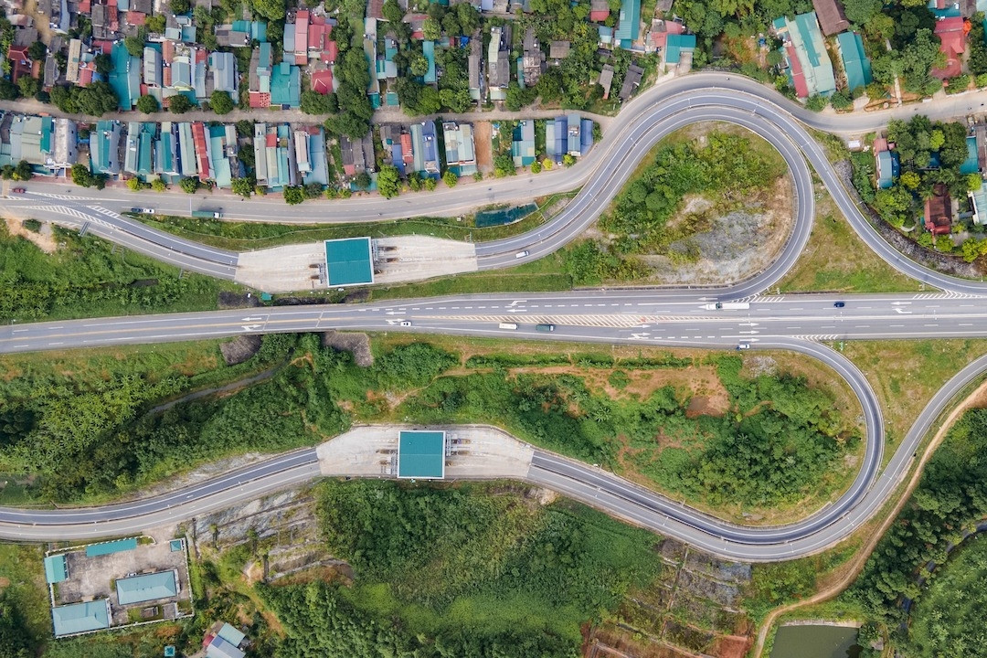 Sửa chữa hơn 10 điểm trên cao tốc Nội Bài - Lào Cai, lưu ý đặc biệt với tài xế