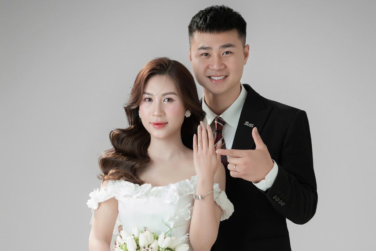 Vợ giáo viên xinh đẹp của thủ thành U23 Việt Nam Văn Toản