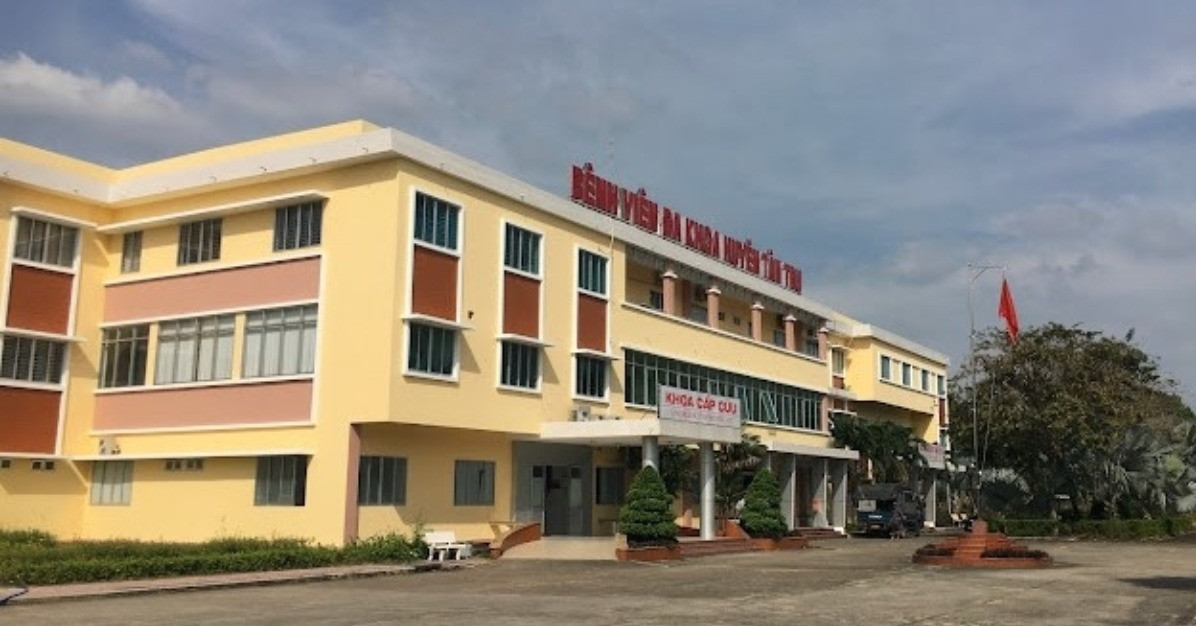 Bác sĩ bệnh viện Long An bị bắt tạm giam vì cấp giấy khám sức khỏe khống