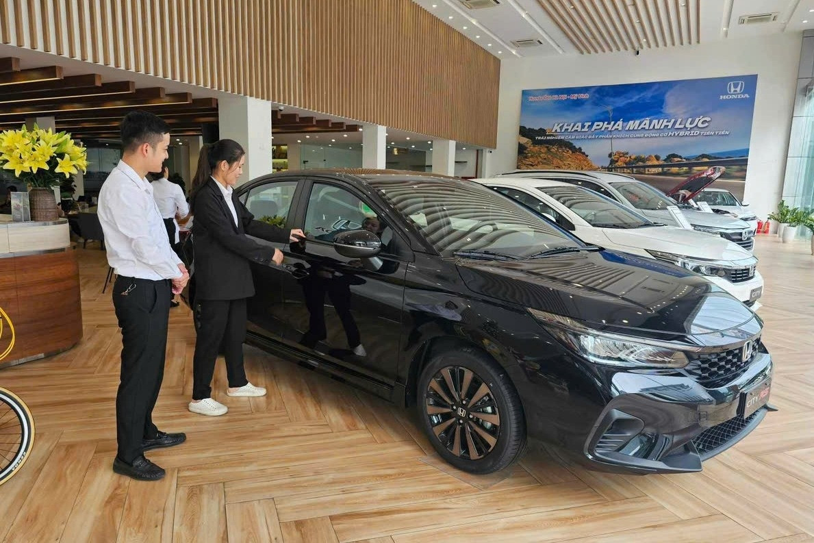 Loạt xe sedan bán chạy đua nhau giảm giá ngay từ đầu năm