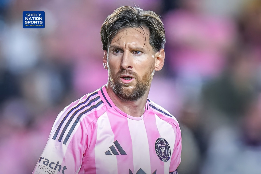 Messi mắng trọng tài, nổi đóa túm cổ đối thủ