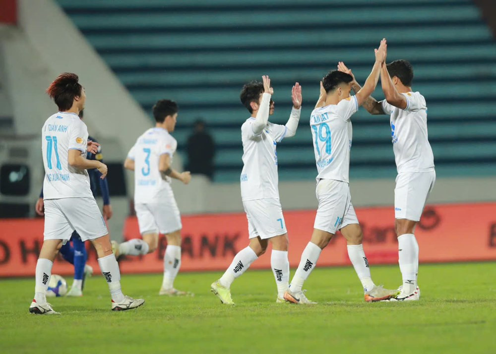 nam dinh vs binh dinh 2.jpg