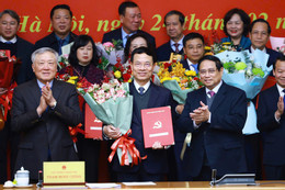 Thủ tướng trao quyết định thành lập 15 đảng bộ trực thuộc Đảng ủy Chính phủ