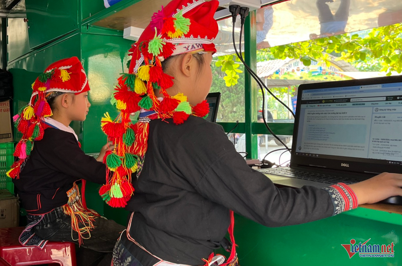 W-lao cai 2 3042.png