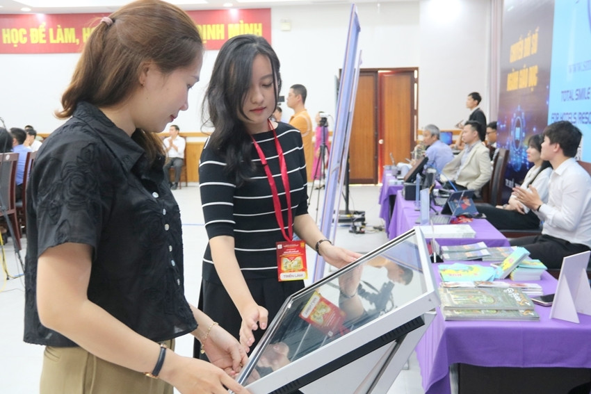 Đẩy nhanh chuyển đổi số trong ngành du lịch