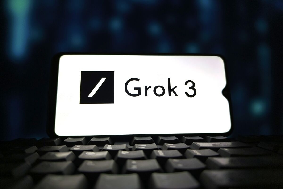 'Đổ xô' sử dụng Grok sau khi Grok 3 ra mắt