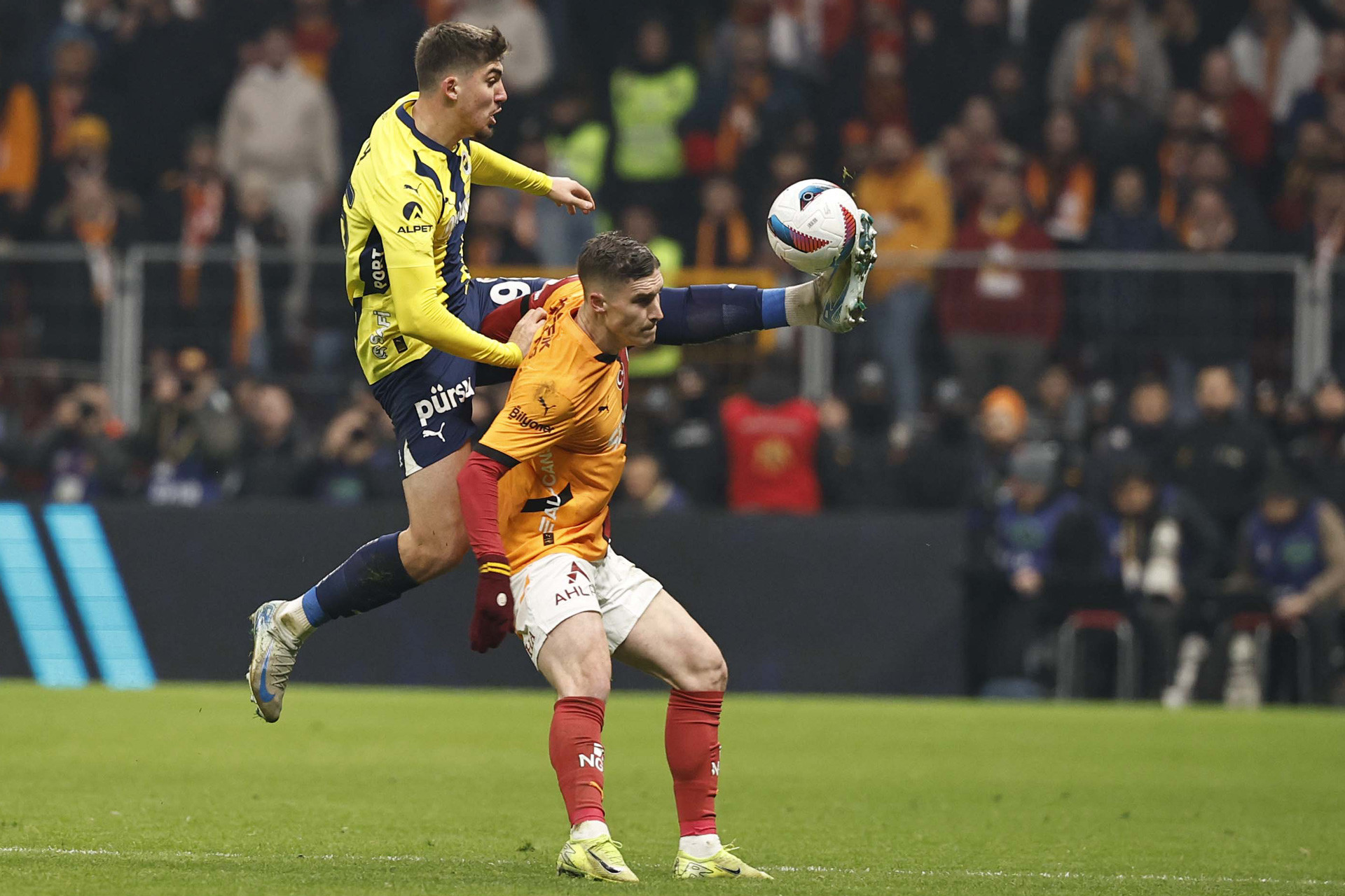 Fenerbahce.org. Galatasaray Fenerbahce.JPG