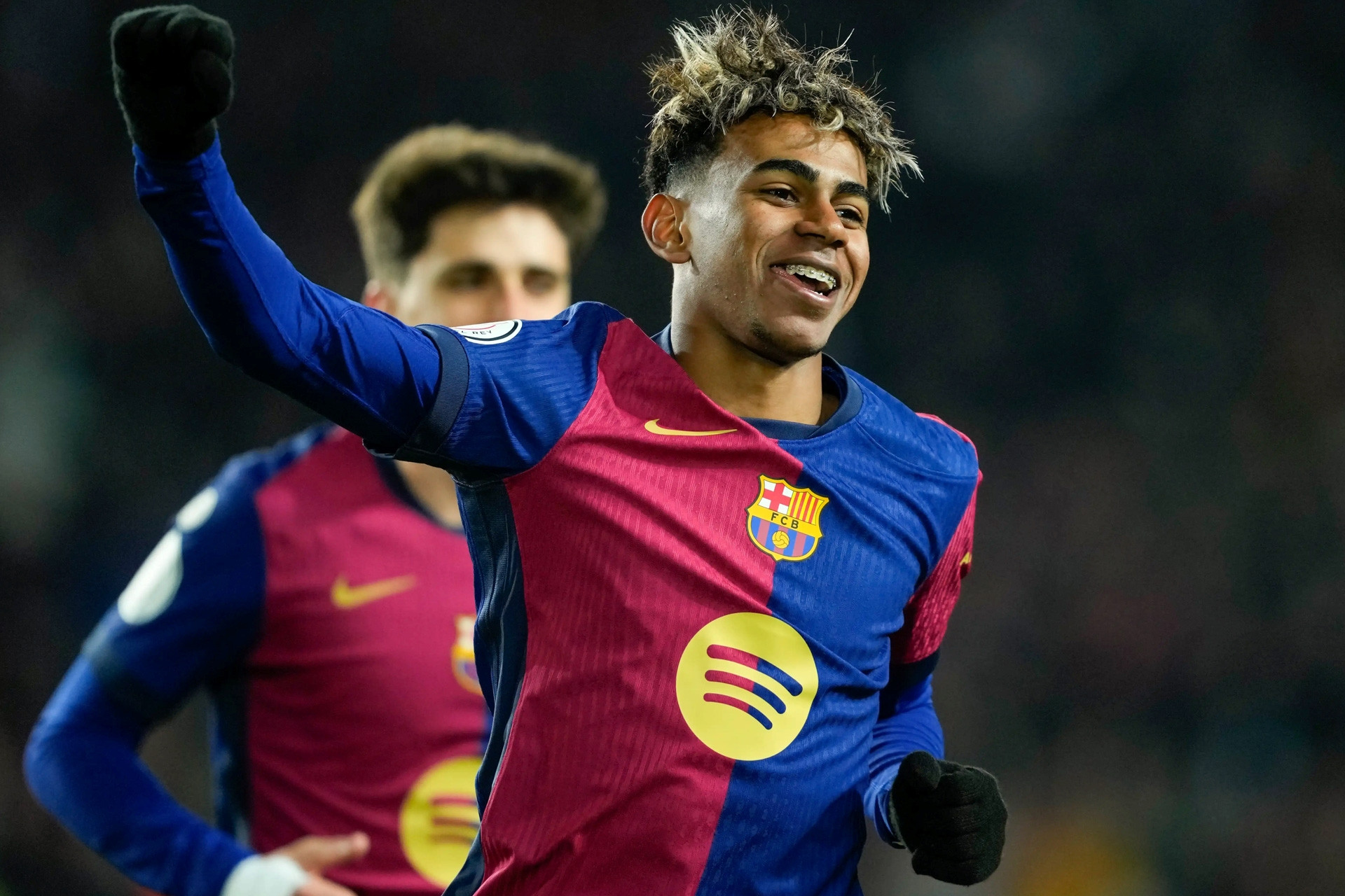 Lamine Yamal: Say mê Messi, học Neymar để trở thành số 1