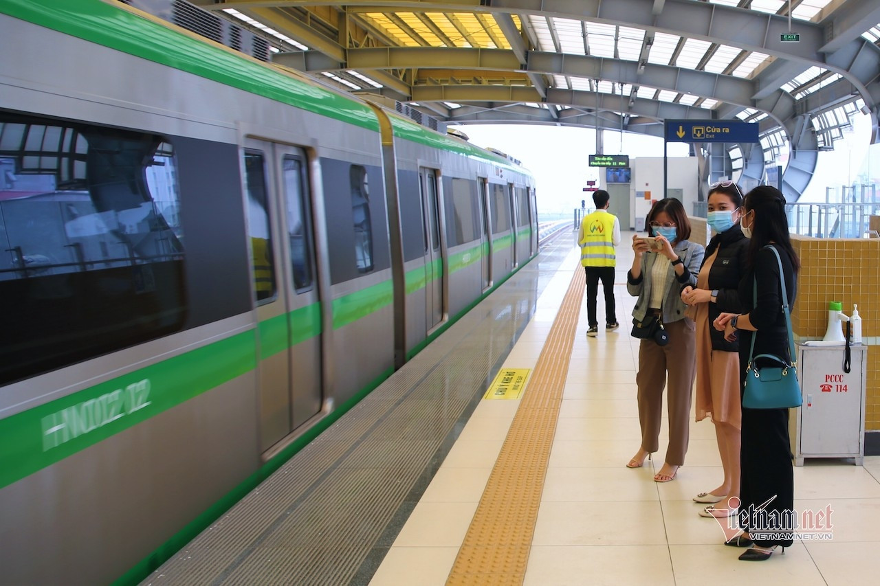 Nguyên nhân tàu metro Cát Linh - Hà Đông bất ngờ dừng giữa đường
