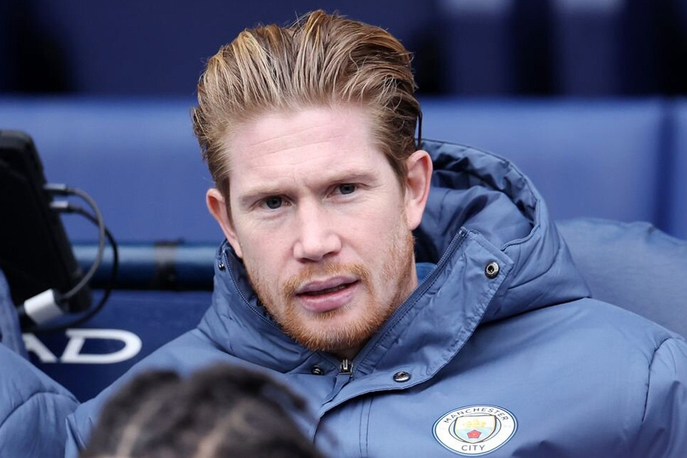 Pep Guardiola &amp;apos;xử đẹp&amp;apos; De Bruyne, lộ người thay thế
