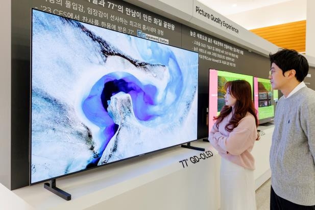 Samsung, LG dẫn đầu thị trường TV bất chấp Trung Quốc bám đuổi