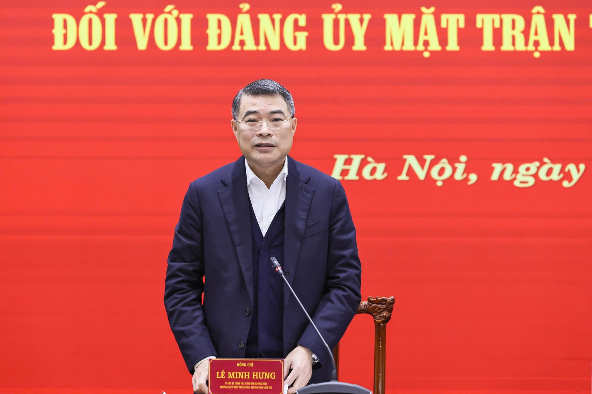 'Sắp xếp bộ máy cấp tỉnh, cấp huyện là vấn đề phải nghiên cứu nhanh để báo cáo Trung ương'