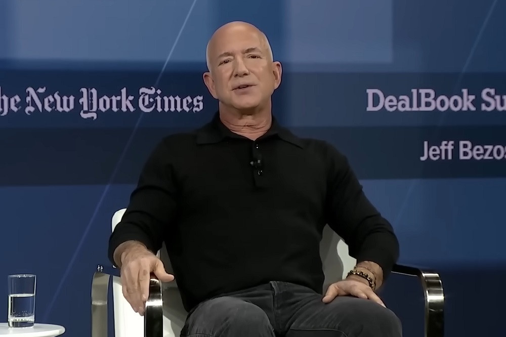 Bezos 1.jpg