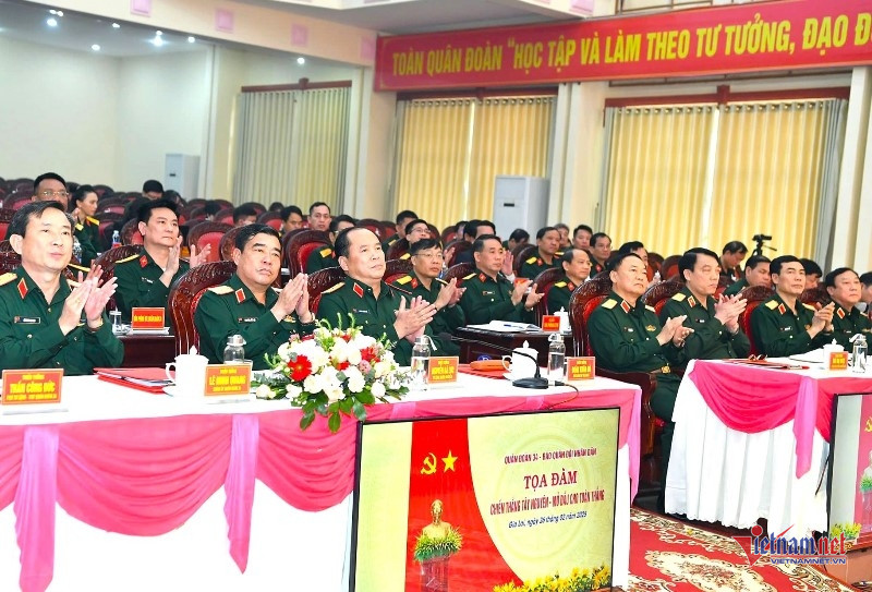 W-Tọa đàm 1.jpg