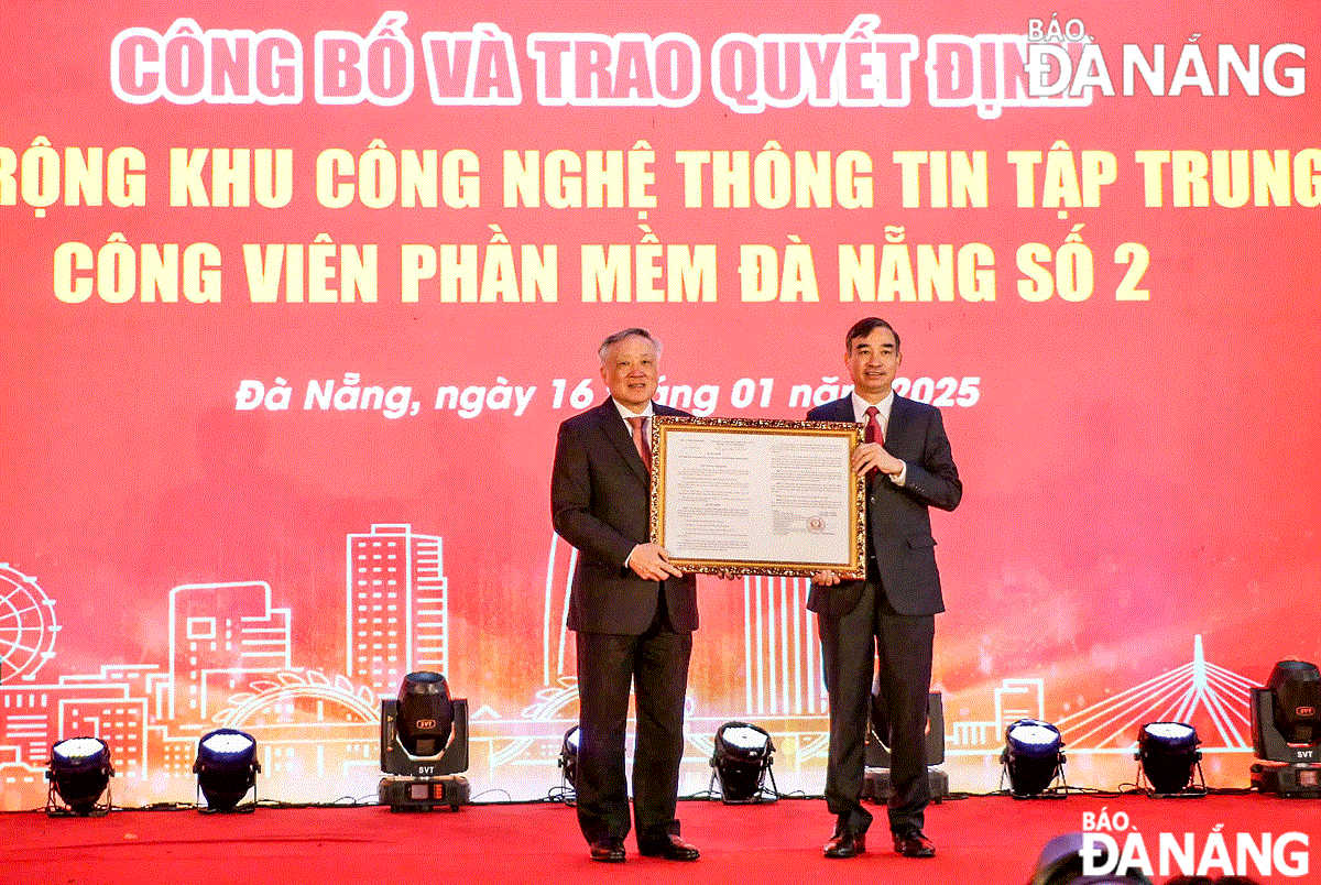 Đà nẵng 3.gif