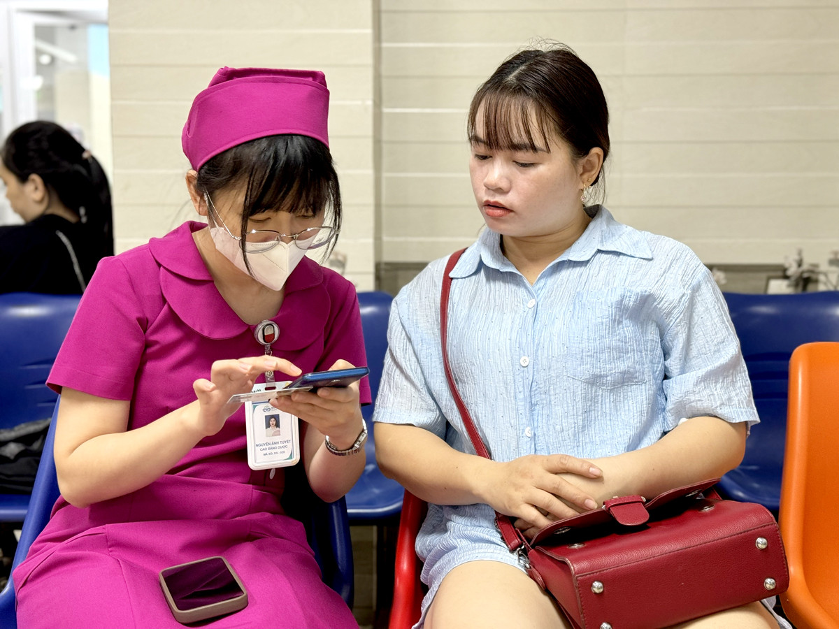 Bệnh viện đa khoa Đức Minh hướng dẫn người dân sử dụng phần mềm khám, chữa bệnh trên điện thoại