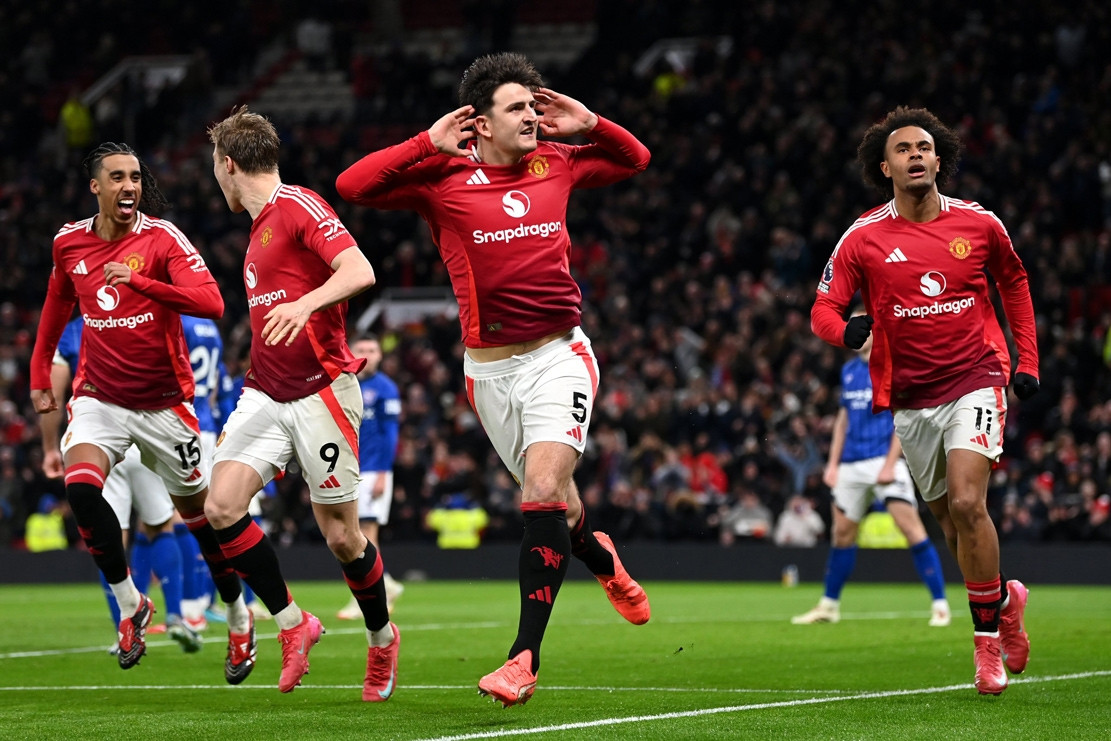 Harry Maguire hóa người hùng, MU thắng nghẹt thở