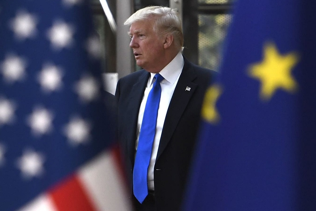 Ông Trump dọa áp thuế toàn diện 25% với EU