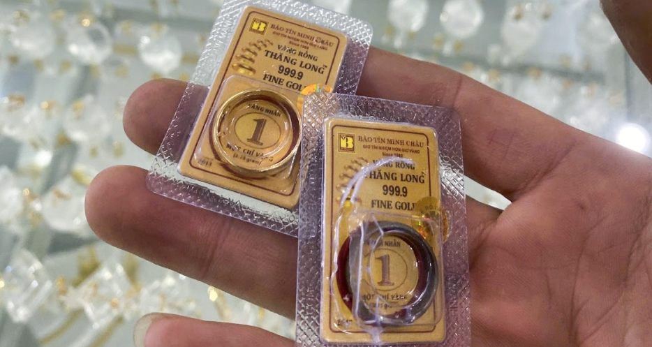 Rầm rộ mua vàng trên ‘chợ mạng’: Ham rẻ 70.000 đồng, dính hàng giả rồi mất trắng