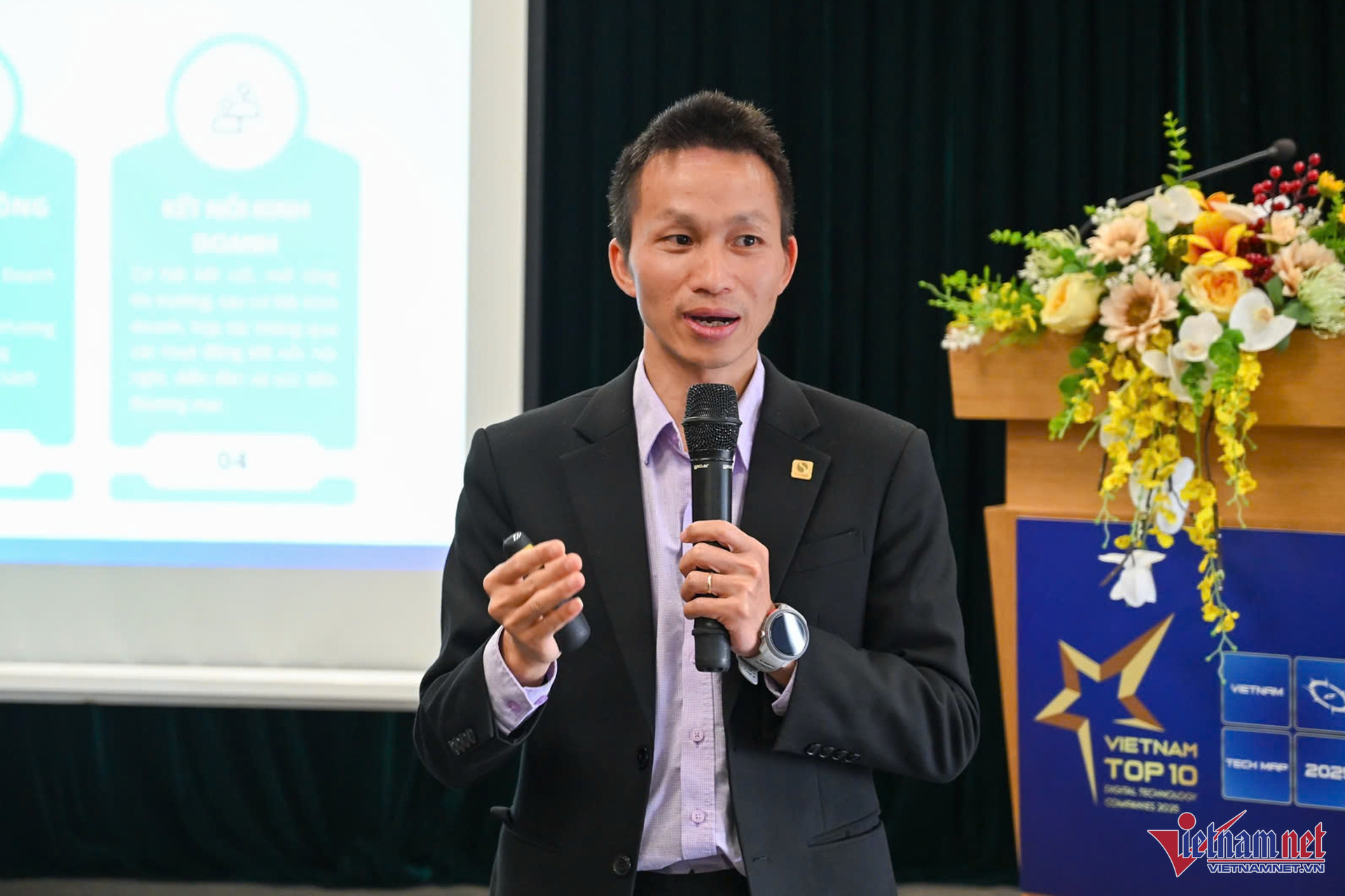 Báo VietnamNet