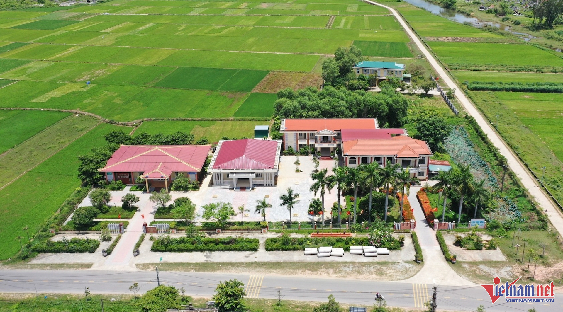 W-minhhoa.png