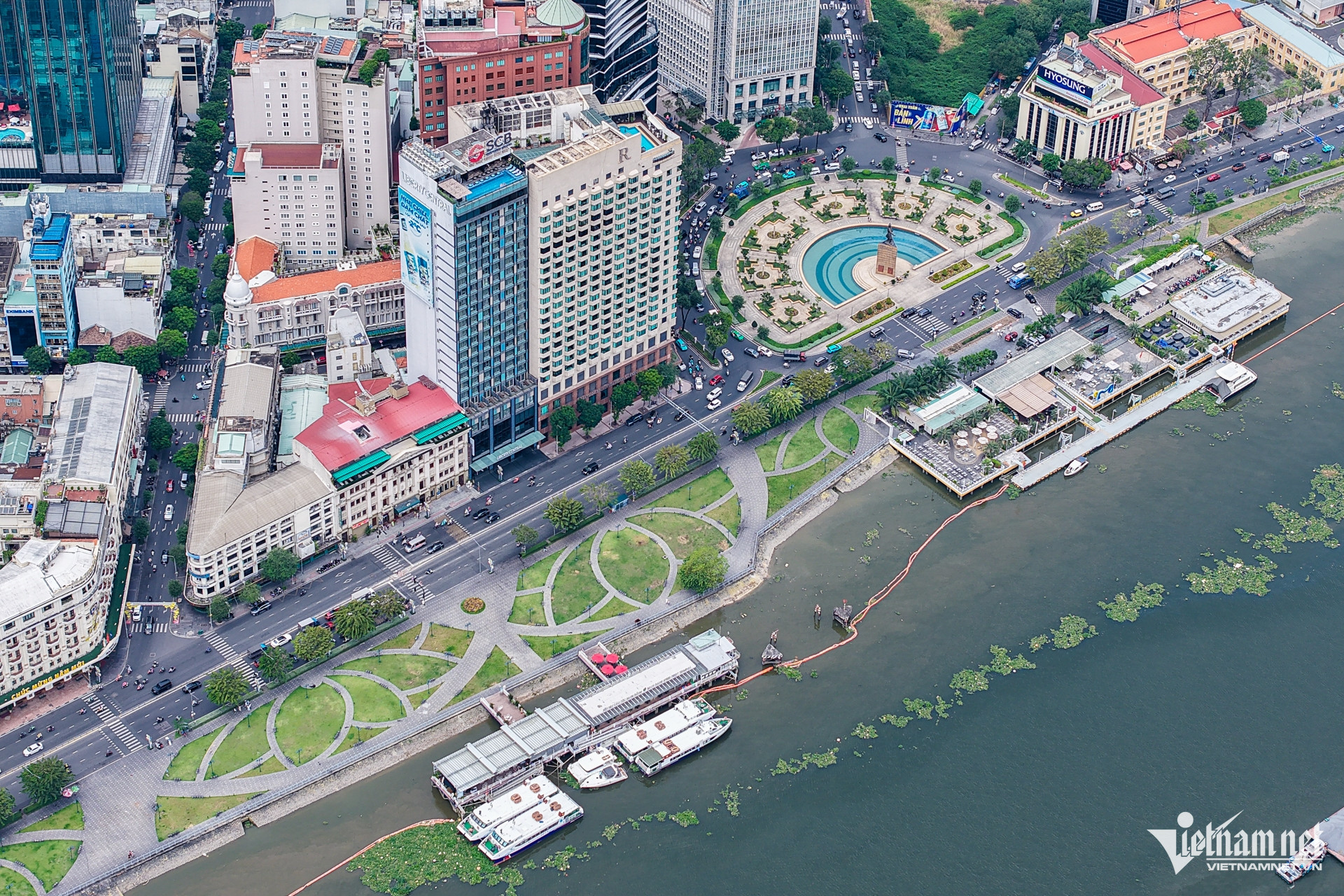 W-TPHCM   nguyễn huế 16.jpg