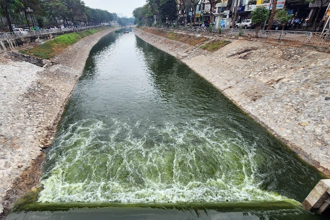 Phó Thủ tướng giao 3 bộ phối hợp Hà Nội 'hồi sinh' sông Tô Lịch