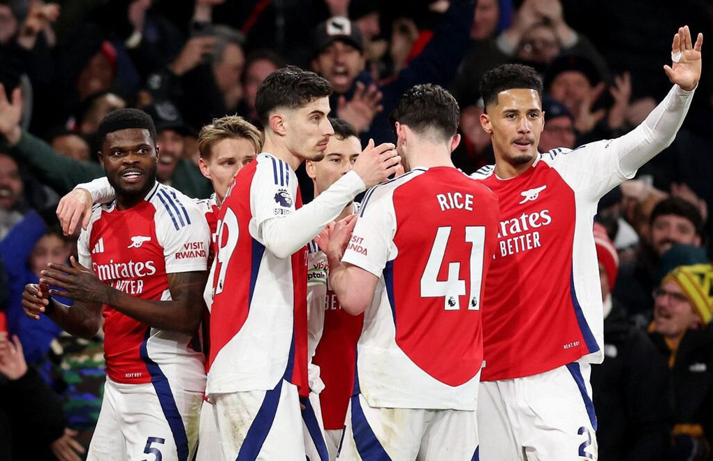 resources_premierleague_pulselive_com 2025 02 02T174506Z_1645946583_UP1EL221DB4UP_RTRMADP_3_SOCCER ENGLAND ARS MCI REPORT (1).jpg