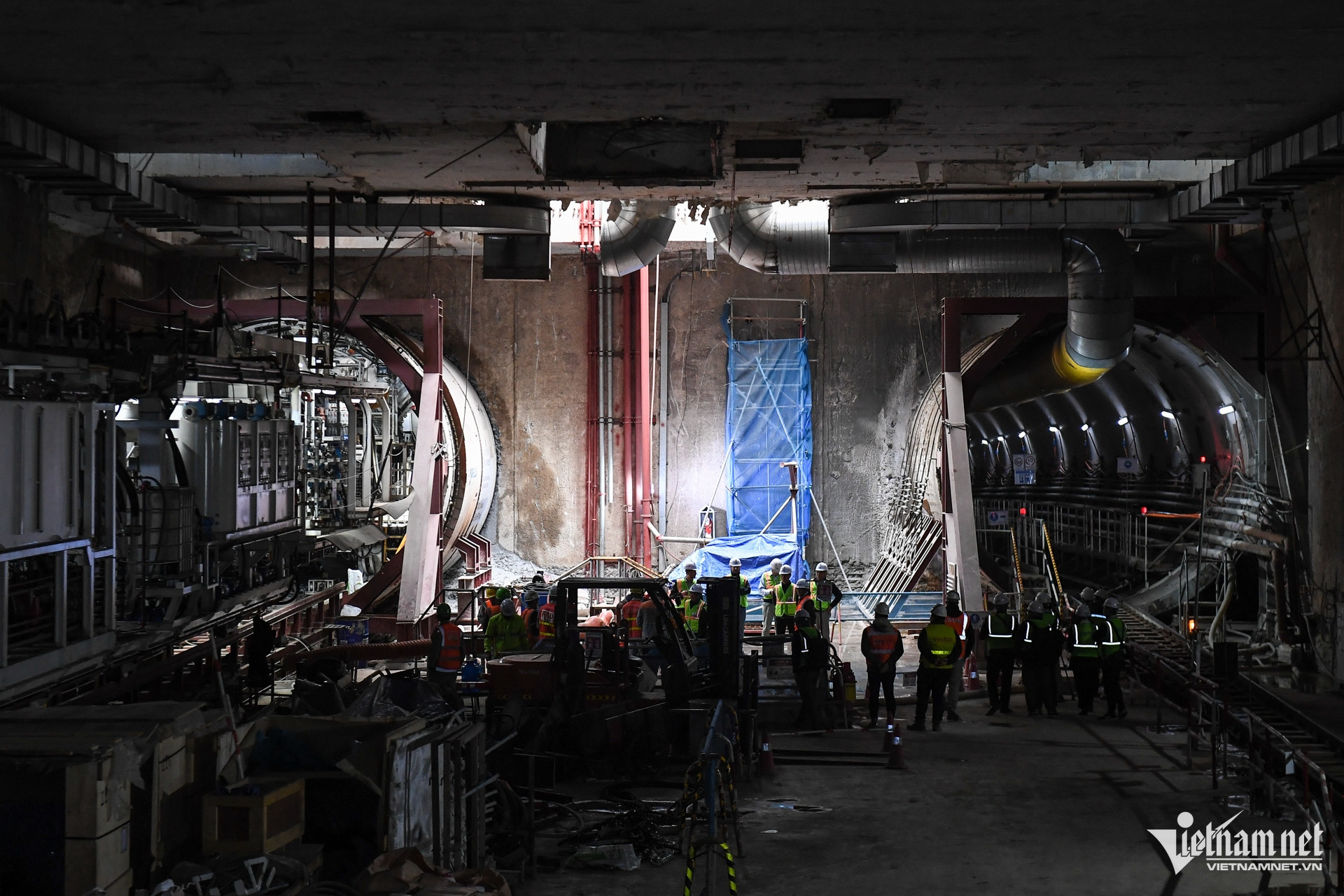 W-metro nhon   ga ha noi 4.jpg