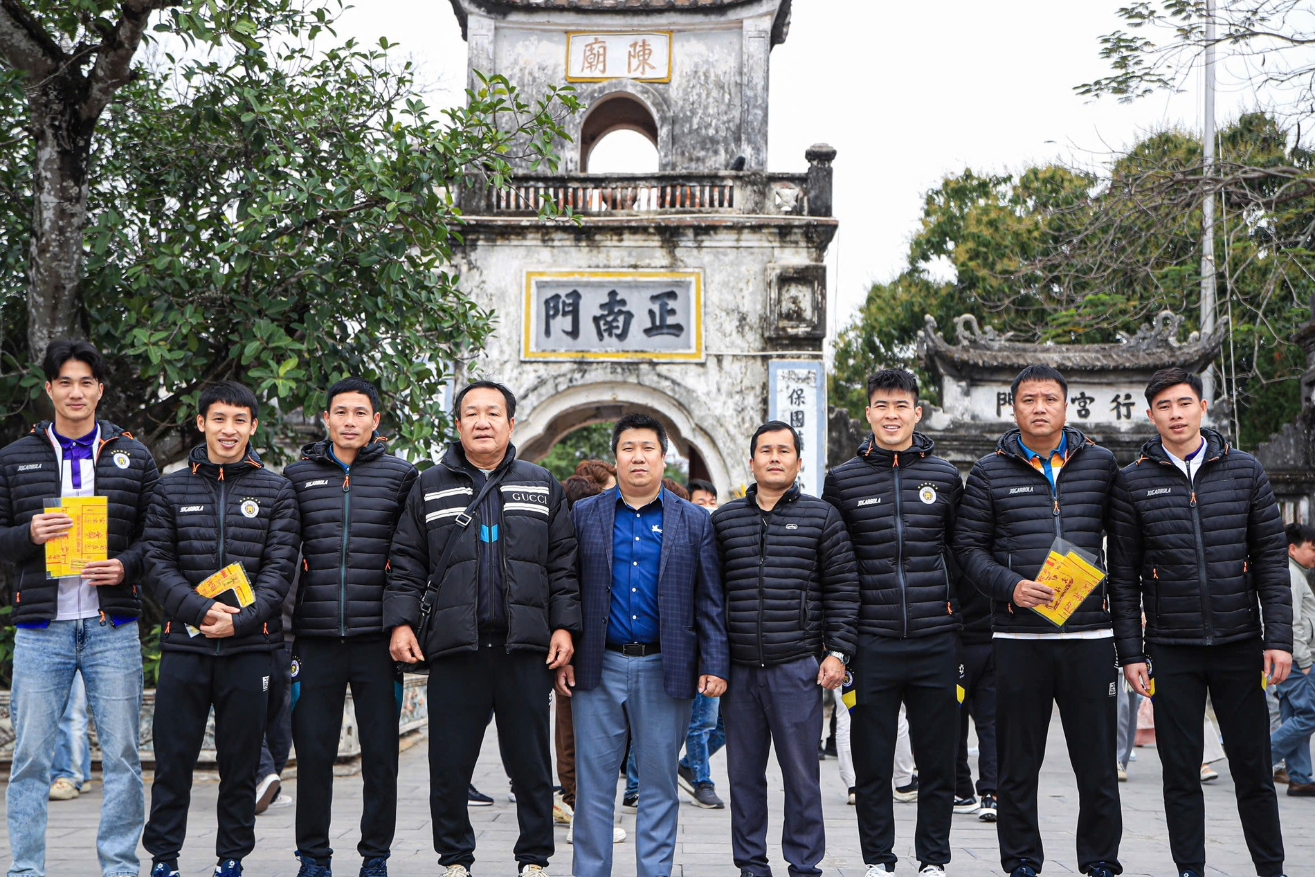 Hà Nội FC làm điều 'đặc  biệt' trước trận đại chiến với Nam Định