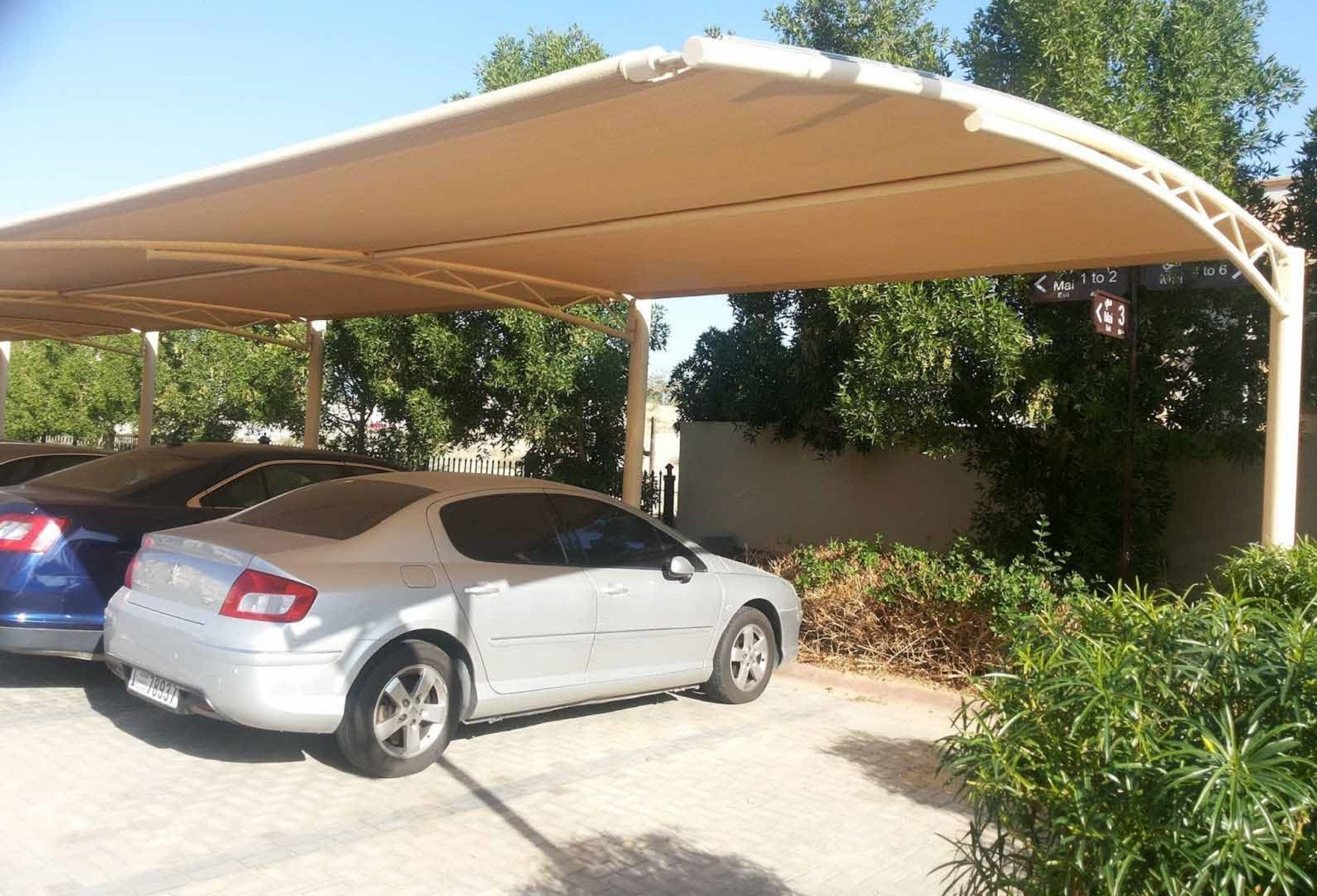 do xe vao bong ram.jpg