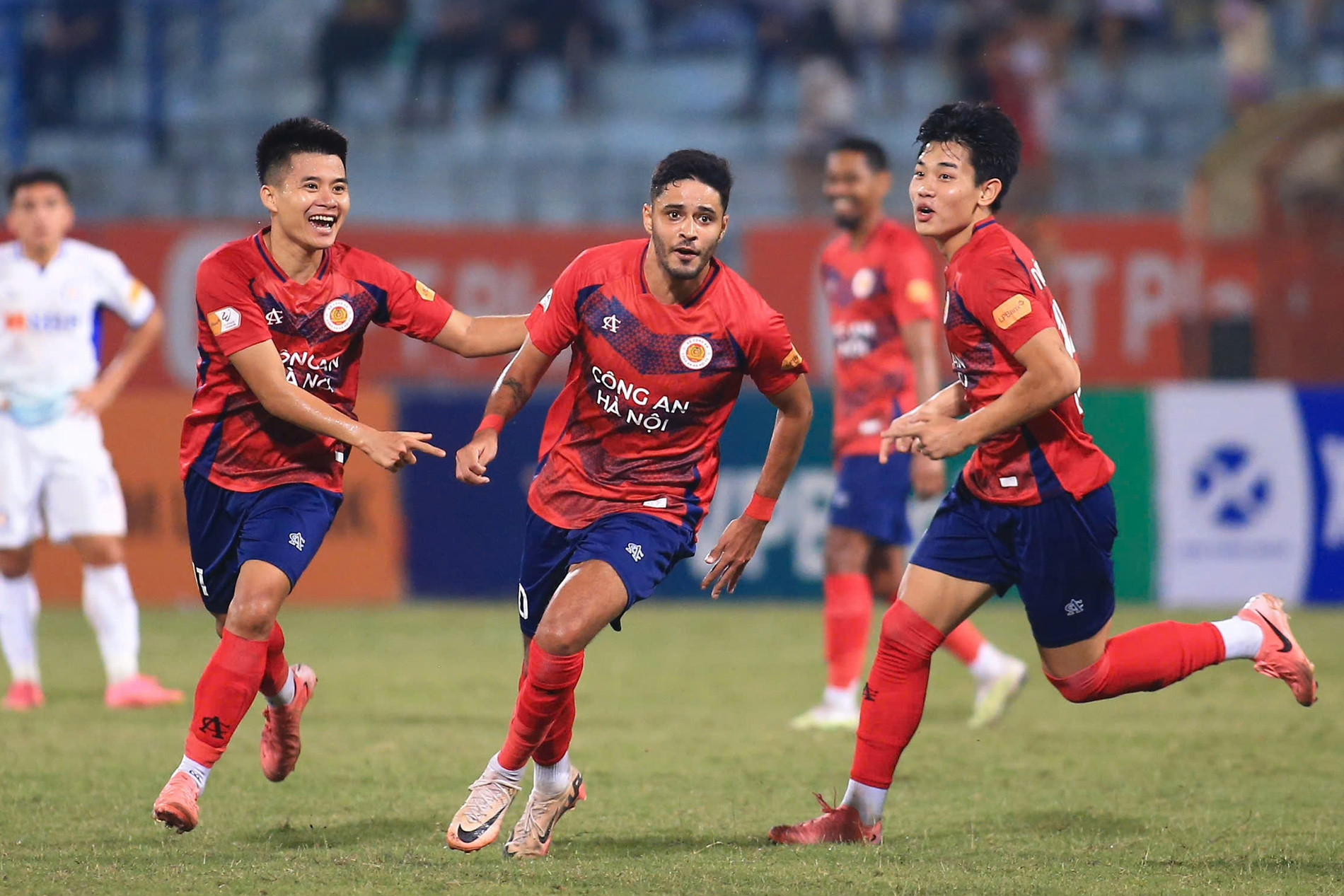 Nhận định CAHN vs Borneo Samarinda: Toàn thắng vòng bảng