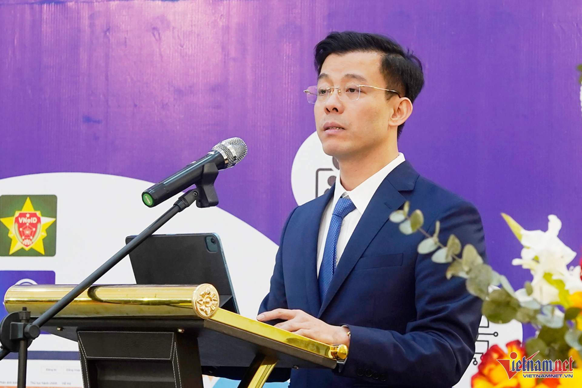 W-dai ly dich vu cong truc tuyen 1 1.jpg