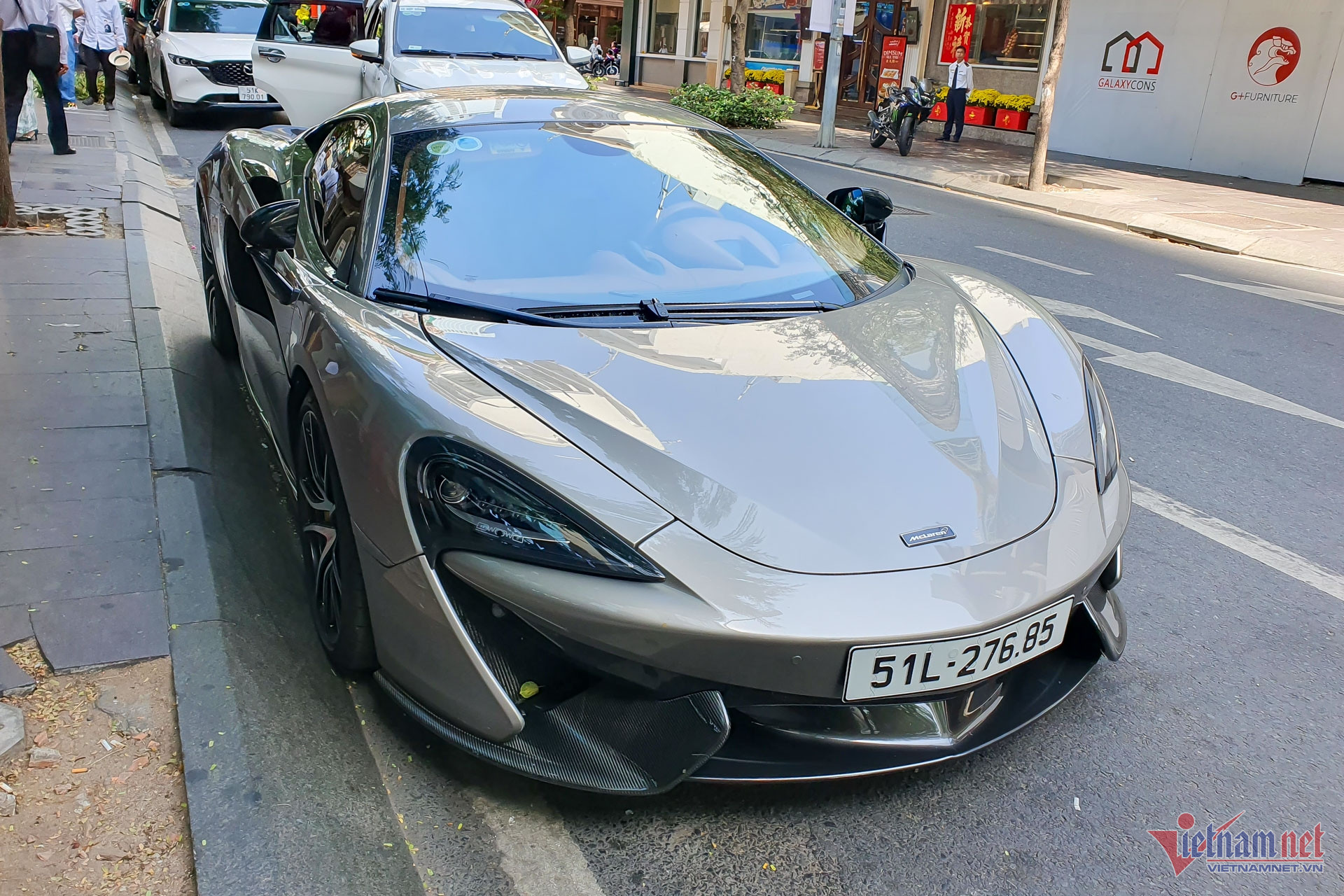 W-McLaren 570S Vietnamnet 1.jpg