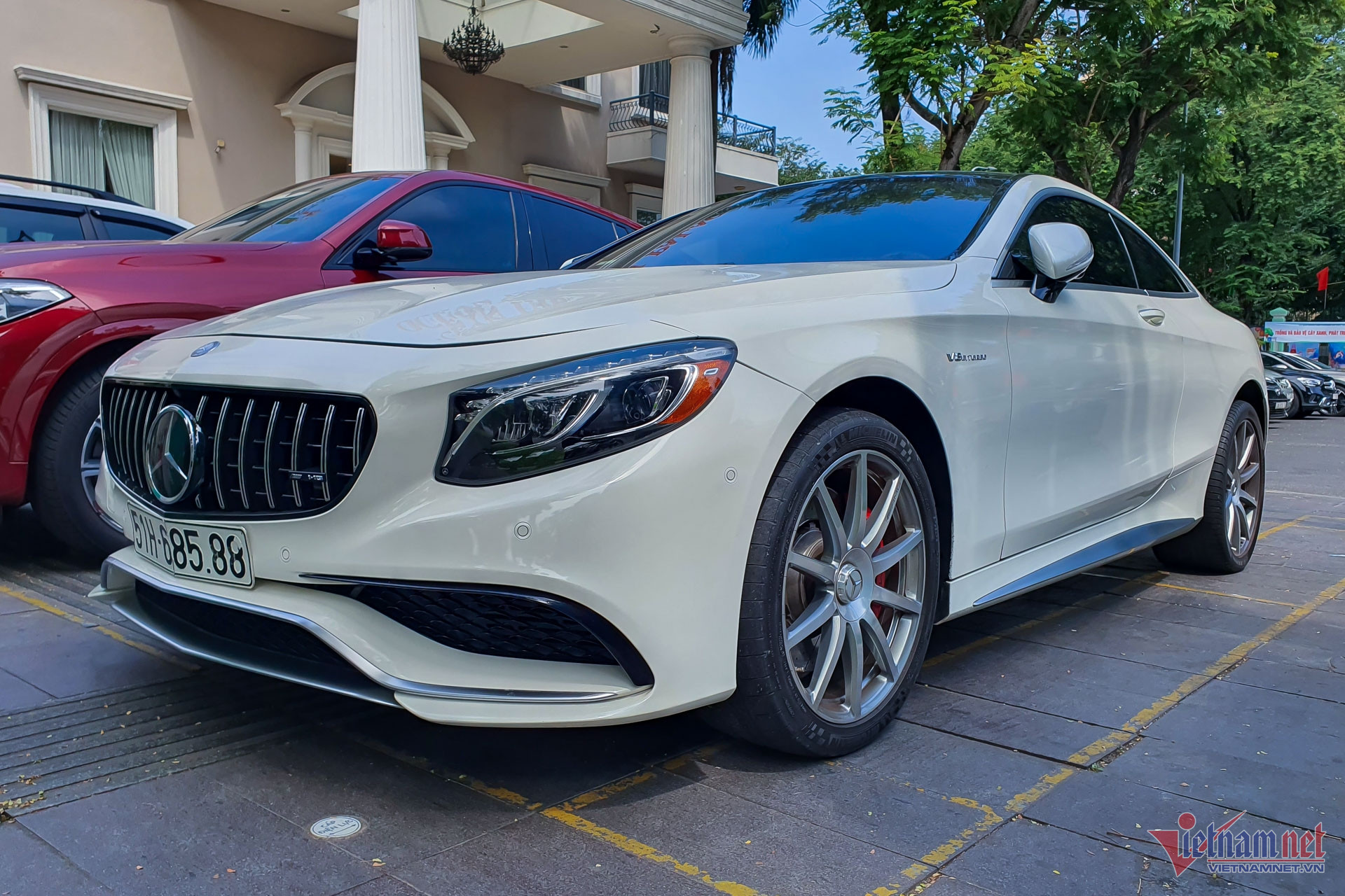 W-Mercedes AMG S63 Vietnamnet 1.jpg