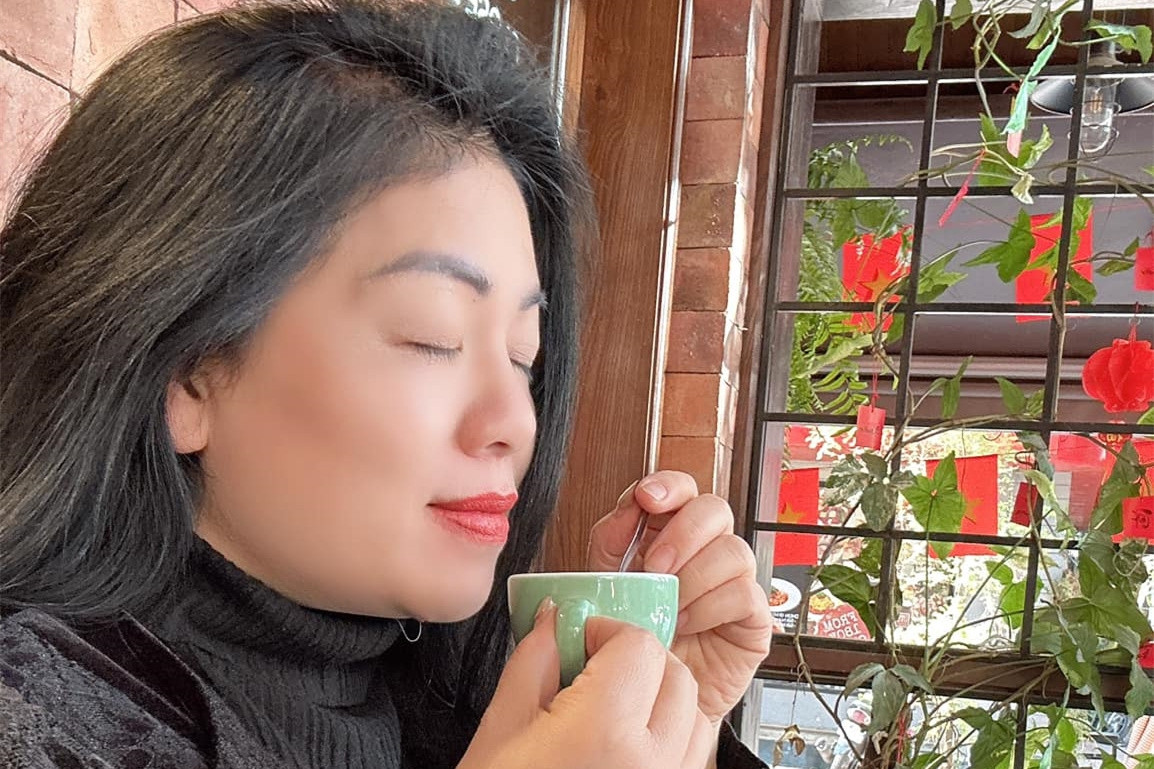 Angela Phương Trinh khoe body nảy nở, Anh Thơ an nhiên