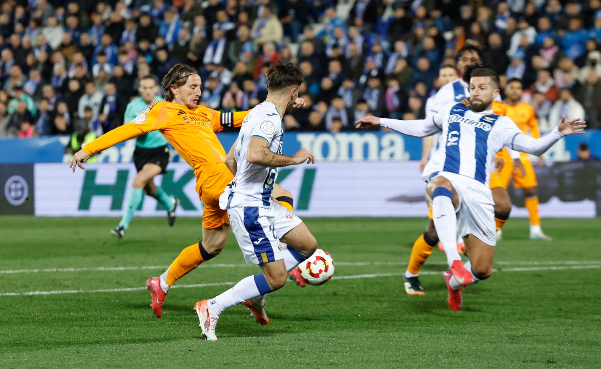 AS. Modric Leganes Real Madrid.jpg