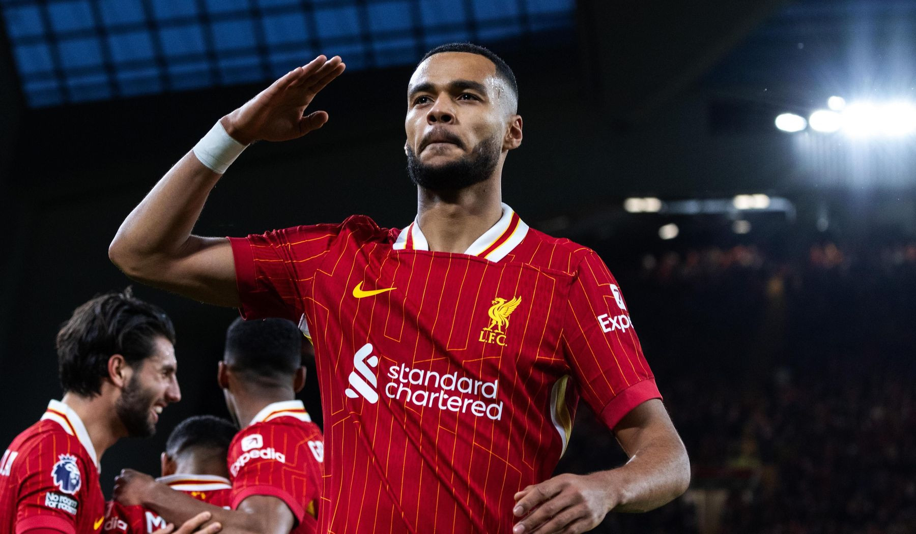 Thổi bay Tottenham, Liverpool đoạt vé vào chung kết cúp Liên đoàn Anh GjIcIVuXoAE2Mcy.jpg